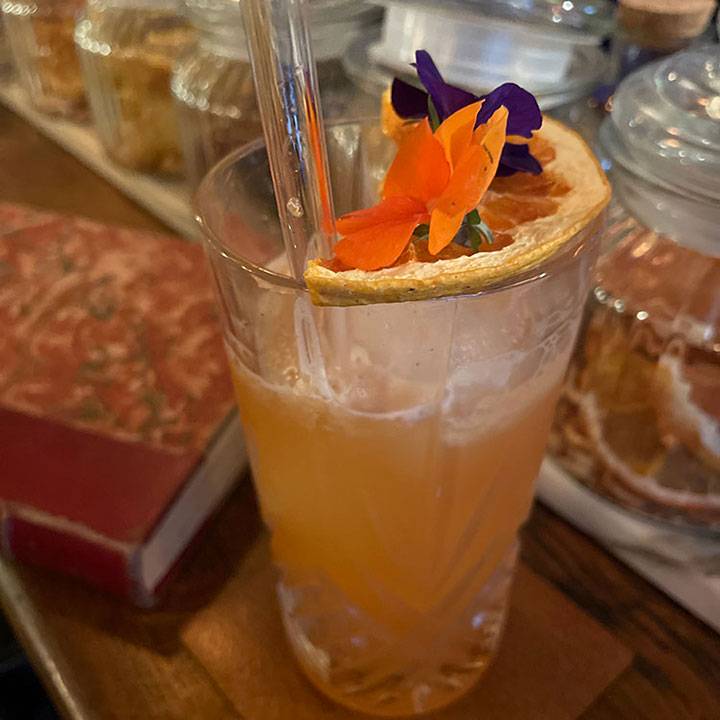 lepetitbar-bar-description-cocktails